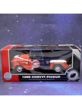 1955 Chevy Pickup Chicago Bears NFL Team Collectible 1:24 Scale Die-Cast Truck